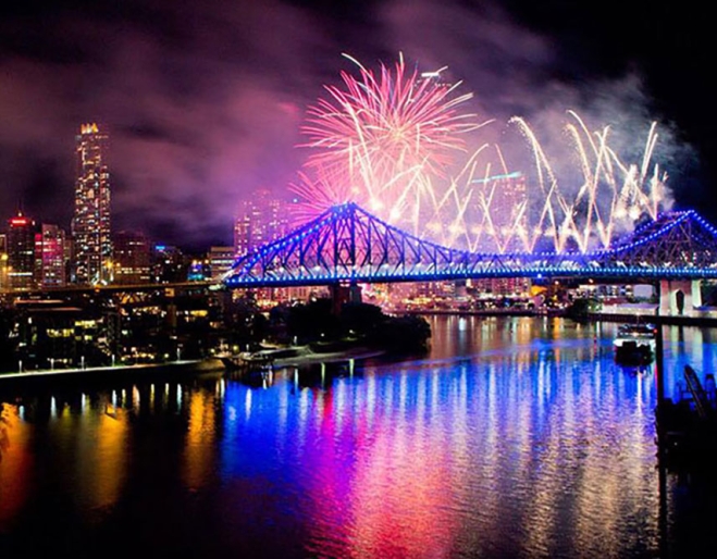 New year's Fireworks over Story Bridge 