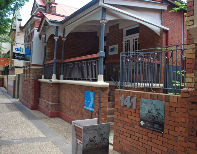 Exterior of Five Sisters Café and Bar