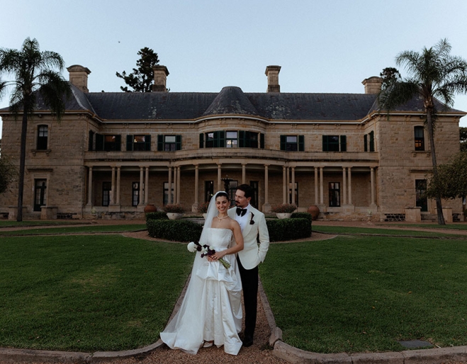 Couple in front of Jimbour House