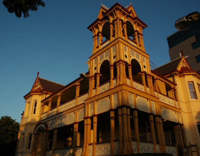 Moorlands house at sunrise in Auchenflower
