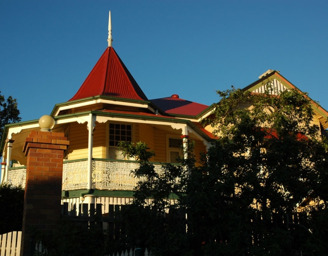 Orana House building and tower on Gladstone Rd in Highgate Hill