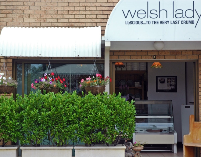 Welsh Lady shop front and hedge in Rosalie
