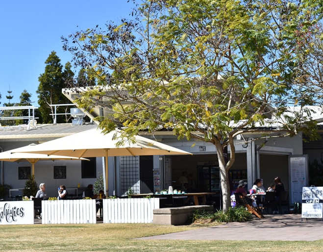 Breakfast at Stephanie's Robelle Domain Parklands Springfield Central