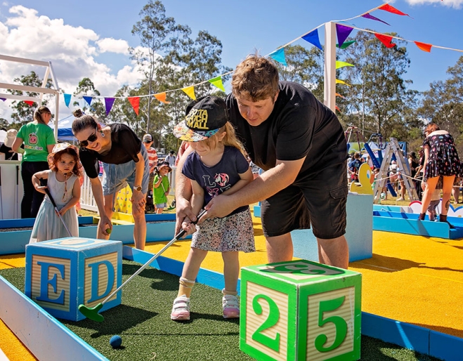 Kids playing blocks ImagiNation Children's Festival