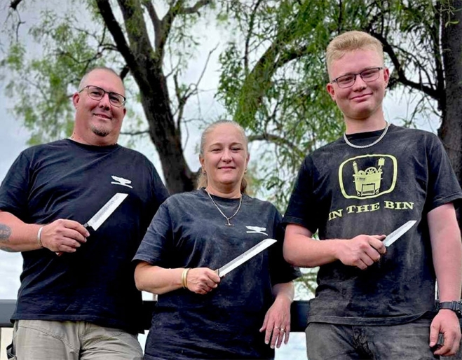 People with knives NGKnives