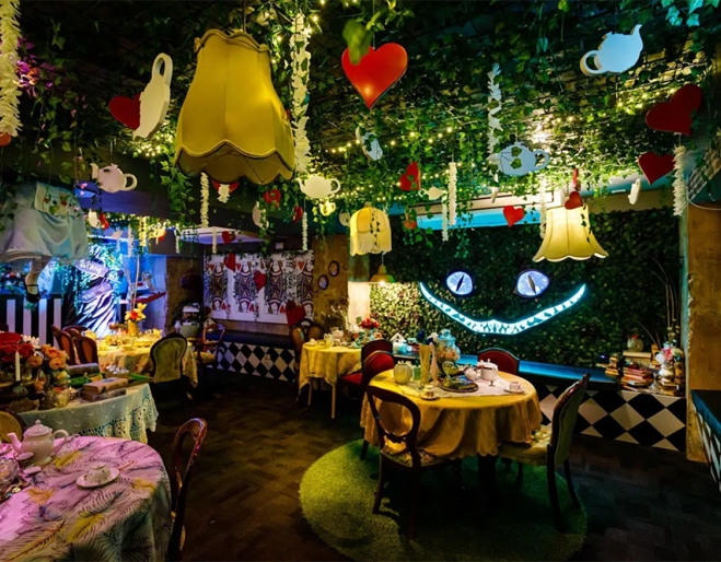 Alice in Wonderland Bar South Bank