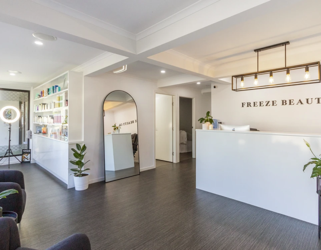 Freeze Beauty Co, Bulimba, beauty salons Brisbane, Queensland, facial waxing, eyebrows, eyelashes, eyelash extensions, fat freezing, body sculpting, full glam make-up, make-overs, skin treatments