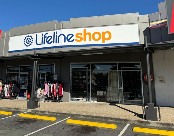 Lifeline Shop Keperra, Brisbane, Queensland, thrifting, preloved clothes & furniture, ops shopping