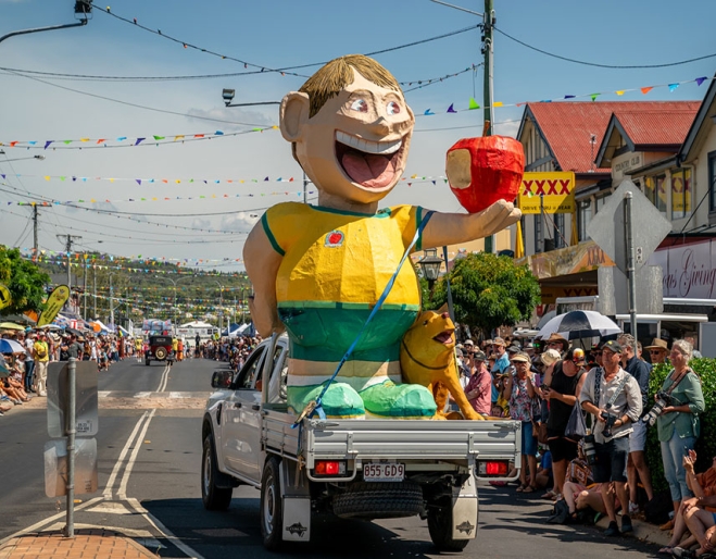 Appple & Grape Harvest Festival street parade