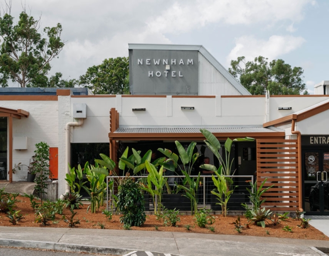 Exterior of Newnham Hotel Mount Gravatt 