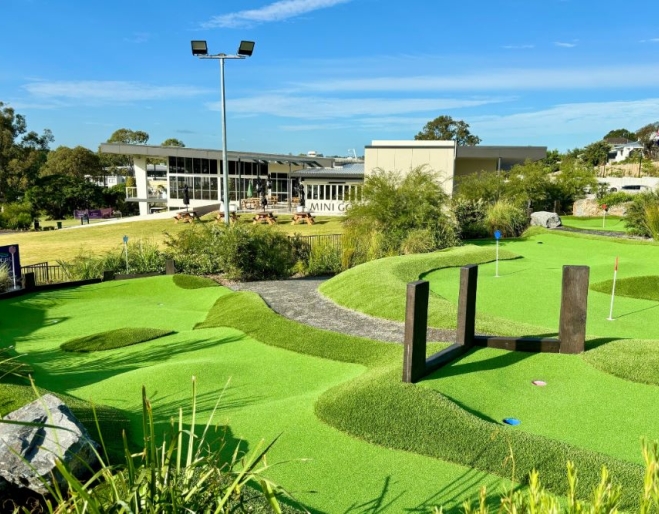Pacific Golf Club - Mini Golf