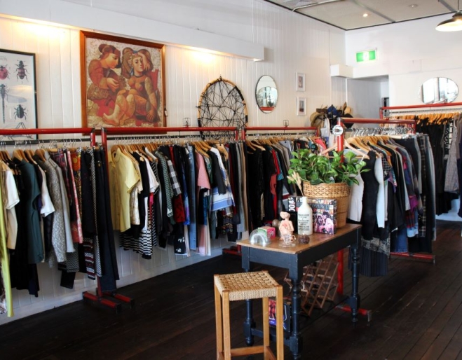 Peachy Preloved Vintage 