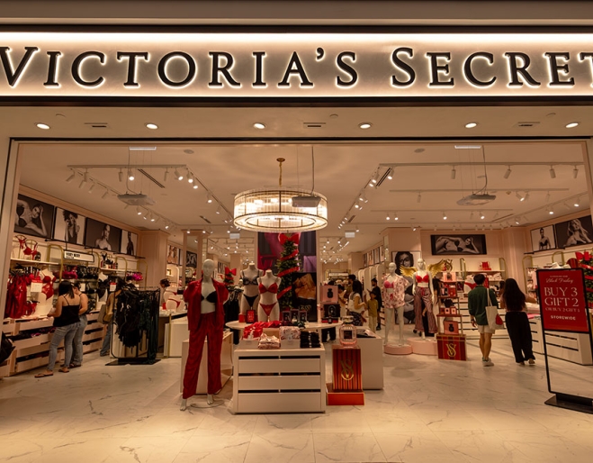 Entrance to Victoria's Secret