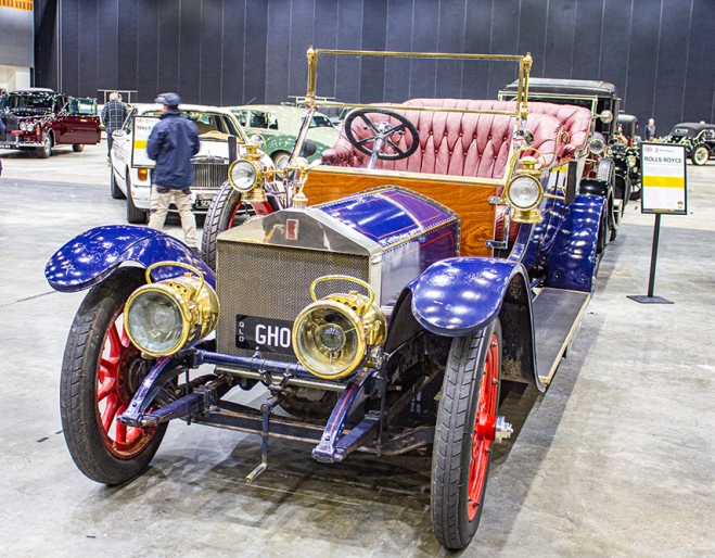 Blue car
