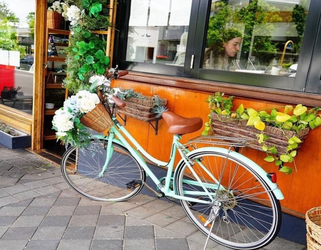 Bikes outside Picnic Cafe