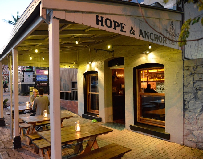 Exterior facade of Hope & Anchor, Paddington