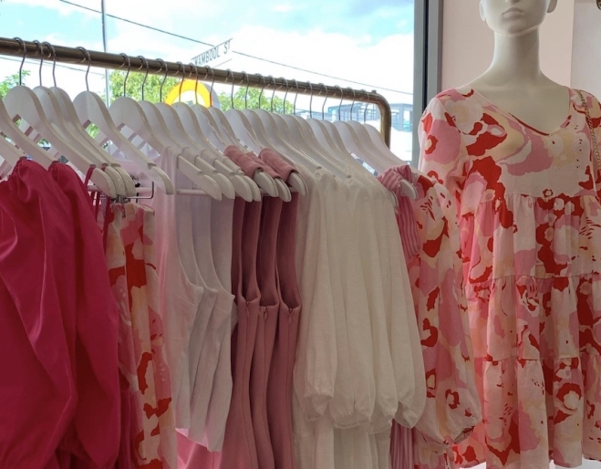 Luna May, Bulimba