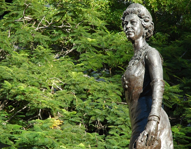 Queen Elizabeth Statue in Brisbane