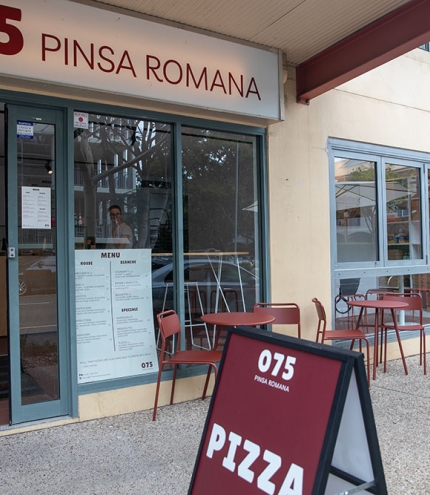Outside of 075 Pinsa Romana