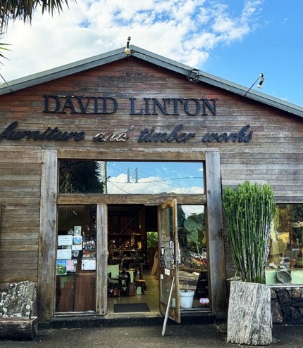 David Linton Furniture & Timberworks, Maleny, Sunshine Coast Hinterland, David Linton Gallery, timber, wooden furniture, timber guitars making, artisan crafts of Blackall Ranges 
