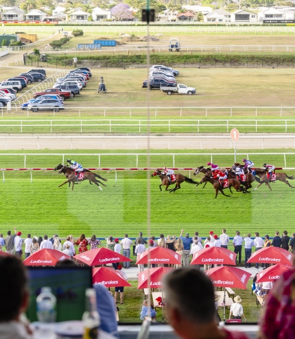 Race track