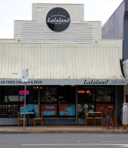 Lalaland Korean Cafe 