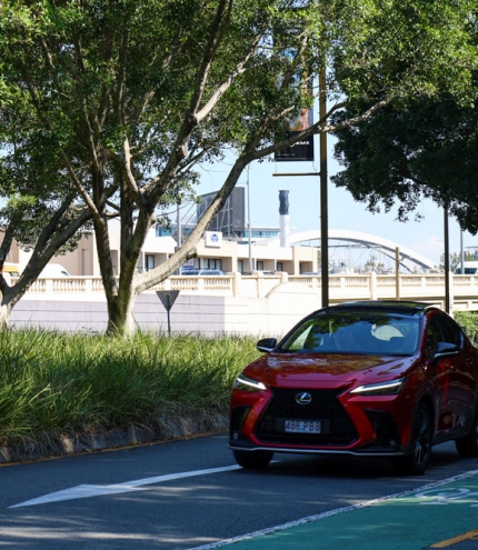 Exploring QAGOMA With Lexus