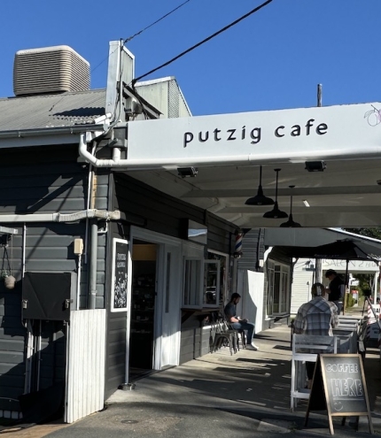 Exterior of Putzig Cafe Wilston