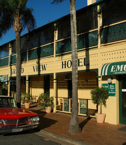 Vintage car outside Grand View Hotel