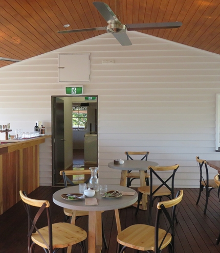 Ion Cafe &amp; Bar Mitchelton