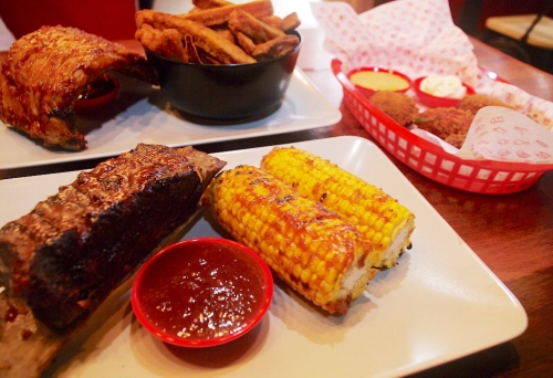 Ribs on a platter at Big Roddy's Rippin' Rib Shack