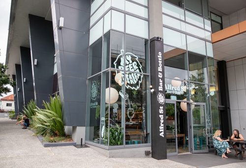 Exterior of Alfred St Bar & Bottlo