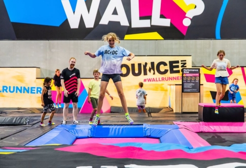BOUNCE 