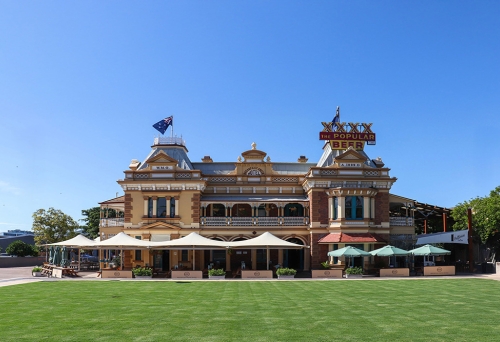 Exterior of Breakfast Creek Hotel
