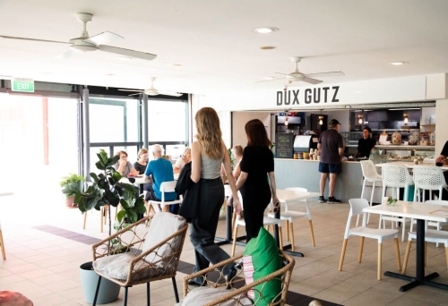 Dux Gutz Cafe 