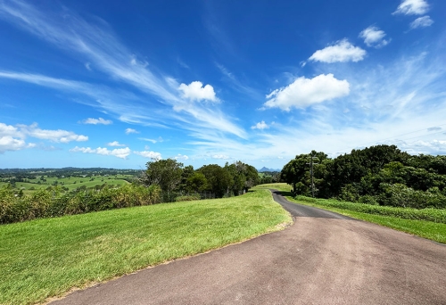 Howells Knob Lookout, Reesville, Sunshine Coast Hinterland, Maleny, Queensland, Glass House Mountains views, 360 degree vistas
