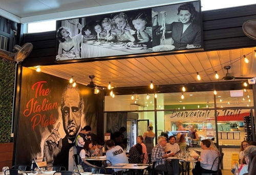 The Italian Plate, Hamilton