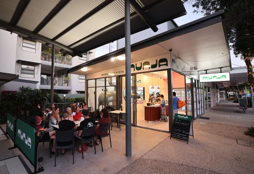 Exterior of Munja Pizza Wynnum