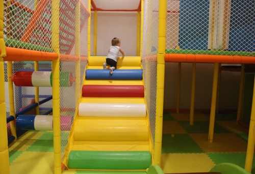Pinwheel Island Kids Cafe