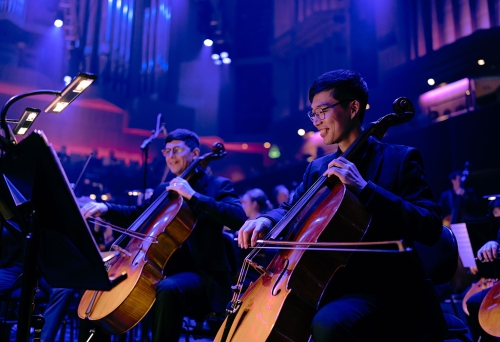 Cello players
