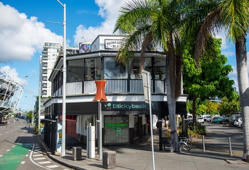 Stickybeak Wine Bar exterior 