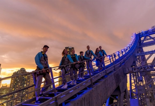 Story Bridge Adventure Twilight Climb 