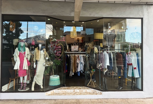 Window of Thrifta Queens pop up Paddington