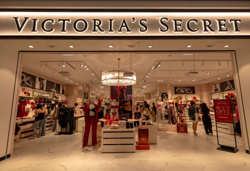 Entrance to Victoria's Secret