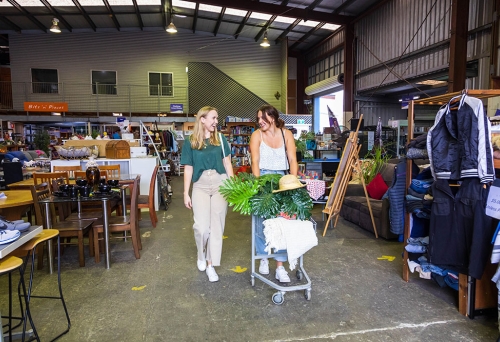Acacia Ridge Treasure Trove 