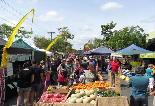 Street stalls at Jan Powers Market Mitchelton