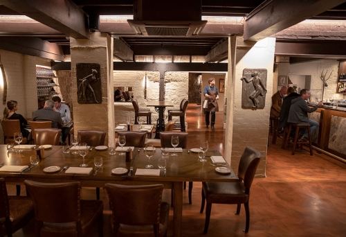 Interior of La Cache a Vin Spring Hill