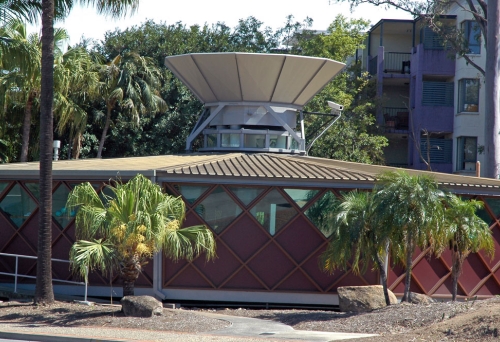 Toowong Library building on Coronation Dr Toowong