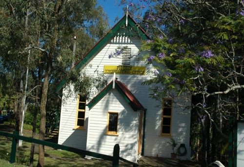 Pilgrim Congregational Church  Simpson Rd Cnr Boundary Rd Bardon  