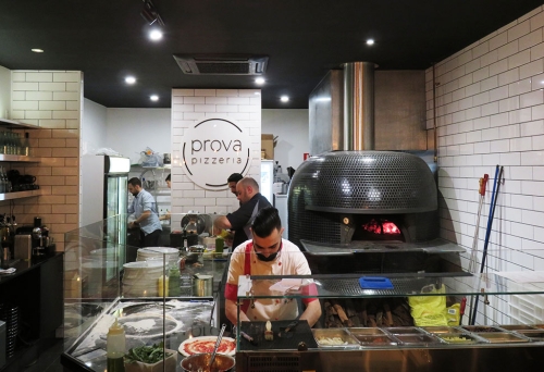 Pizza chefs at Prova Pizzeria Stafford Heights